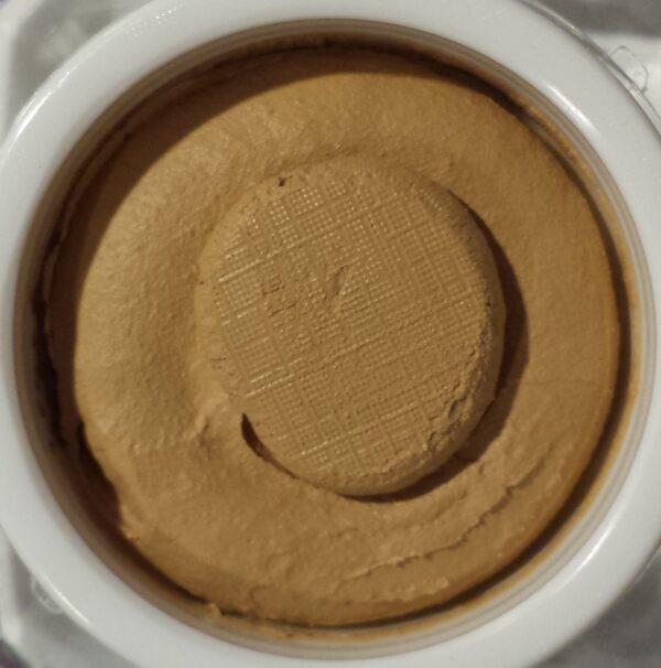 Mat Magic Make-up Mousse 03